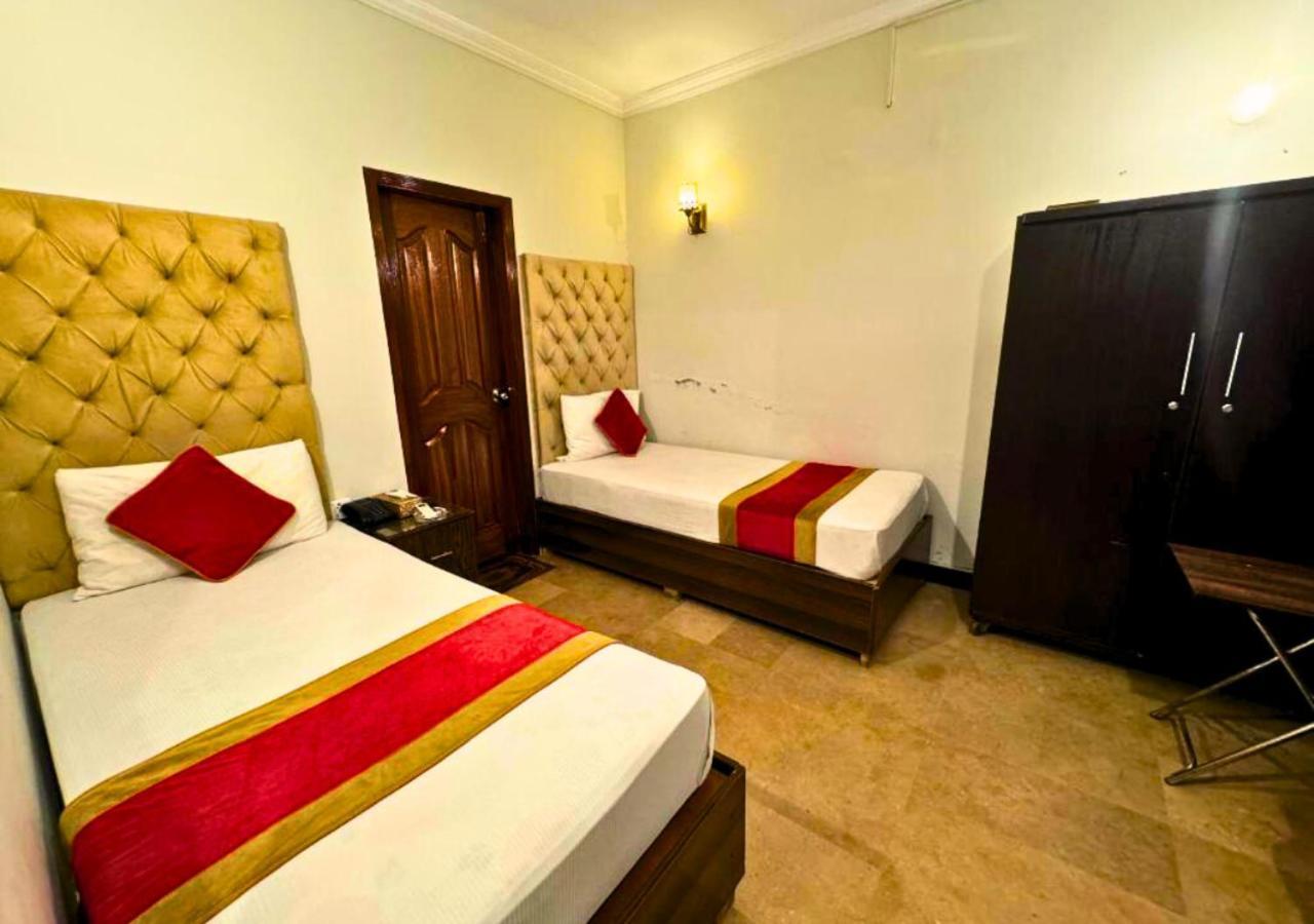 Doves Inn Hotel Kalma Chowk Lahore Exterior foto
